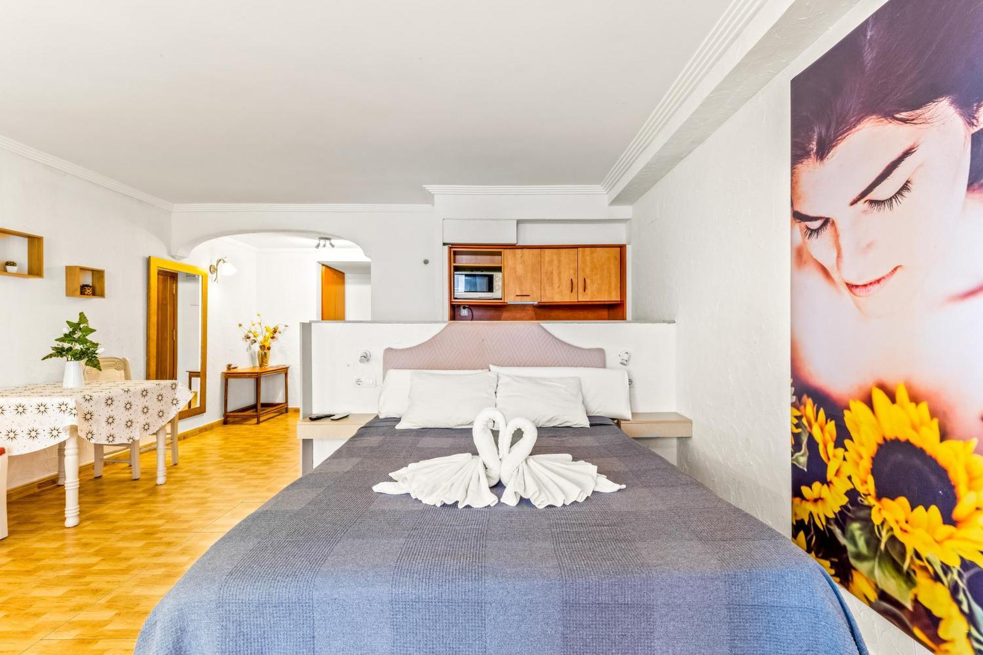 Unique Apartahotel 3-3 Torrevieja Luaran gambar